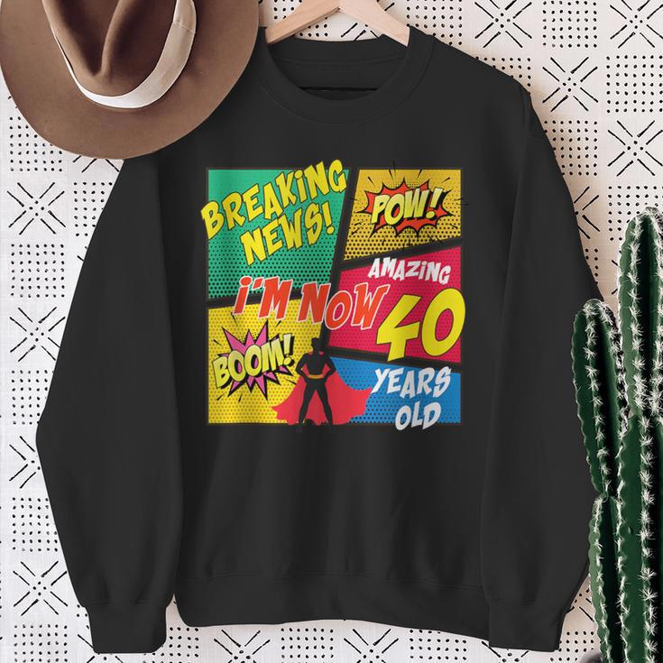 40 Years Old Birthday Comic Style Book Lover Party Sweatshirt Gifts for Old Women