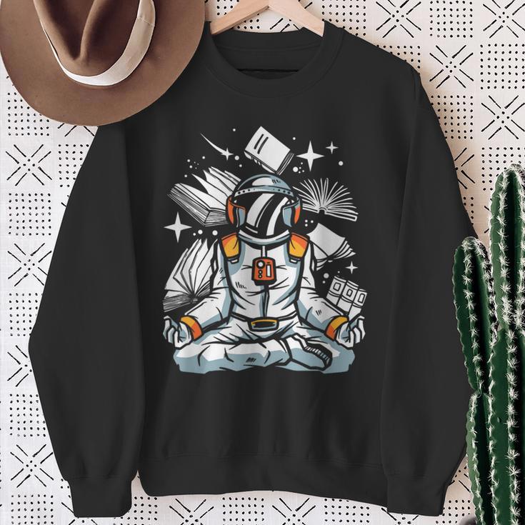 Astronaut Reader Books Lover Book Reading Nerd Literature Sweatshirt Gifts for Old Women Astronaut Reader Books Lover Book Reading Nerd Literature Sweatshirt Gifts for Old Women