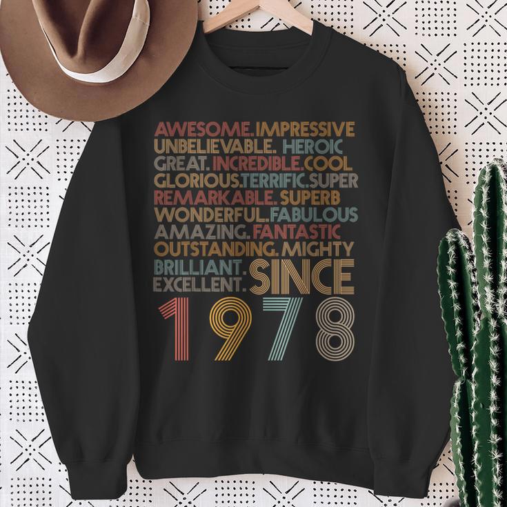 Awesomeince 1978 46Th Birthday Born In 1978 46 Years Old スウェットシャツ 年配の女性への贈り物
