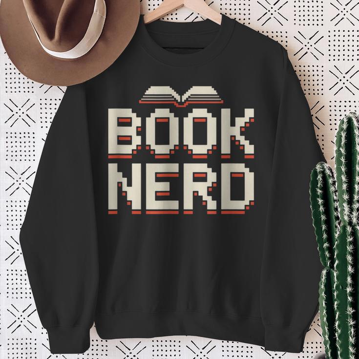 Book Nerd Retro Pixel Reading Librarian Aesthetic Sweatshirt Gifts for Old Women