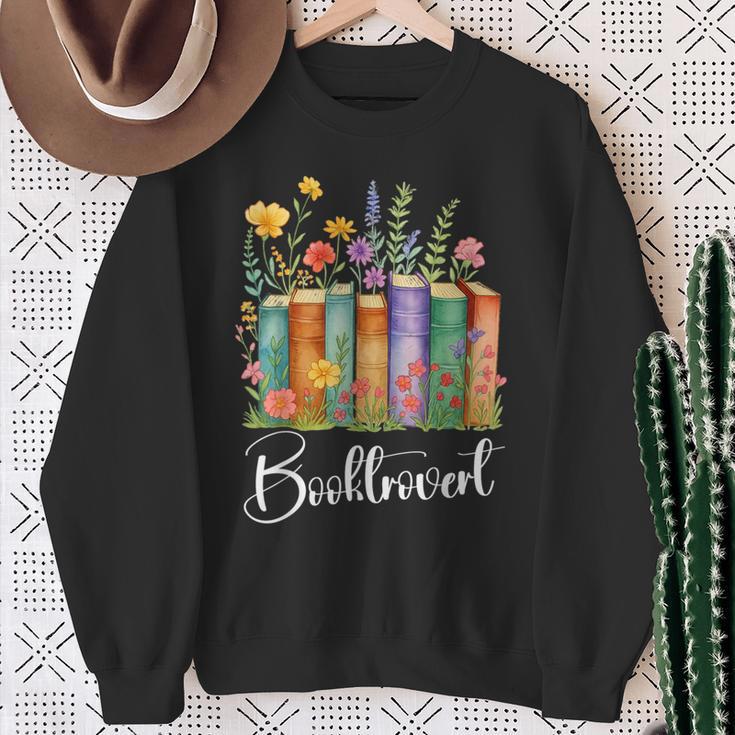 Booktrovert Book Reader Book Nerd Book Reading Lover Sweatshirt Gifts for Old Women