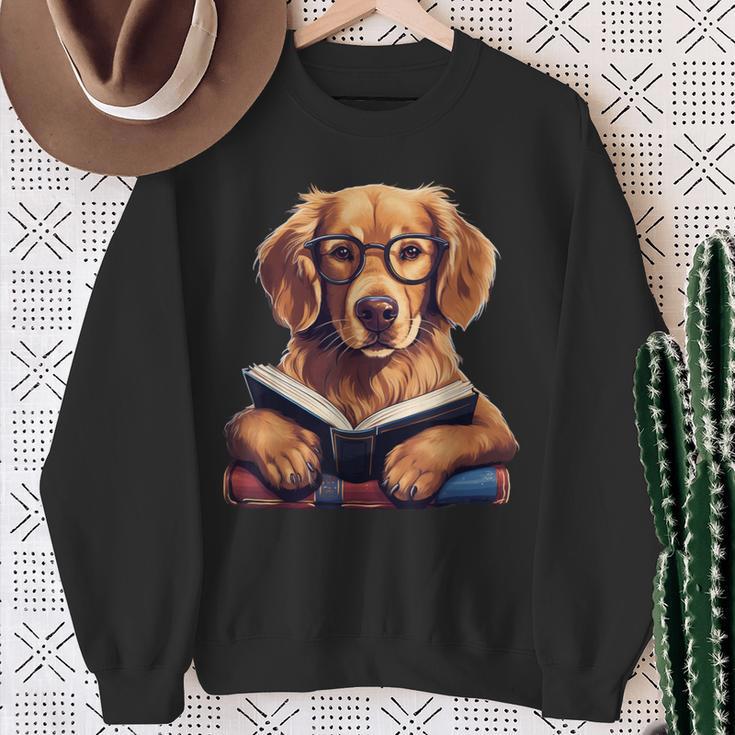 Cute Dog Golden Retriever Reading Book Sweatshirt Gifts for Old Women Cute Dog Golden Retriever Reading Book Sweatshirt Gifts for Old Women