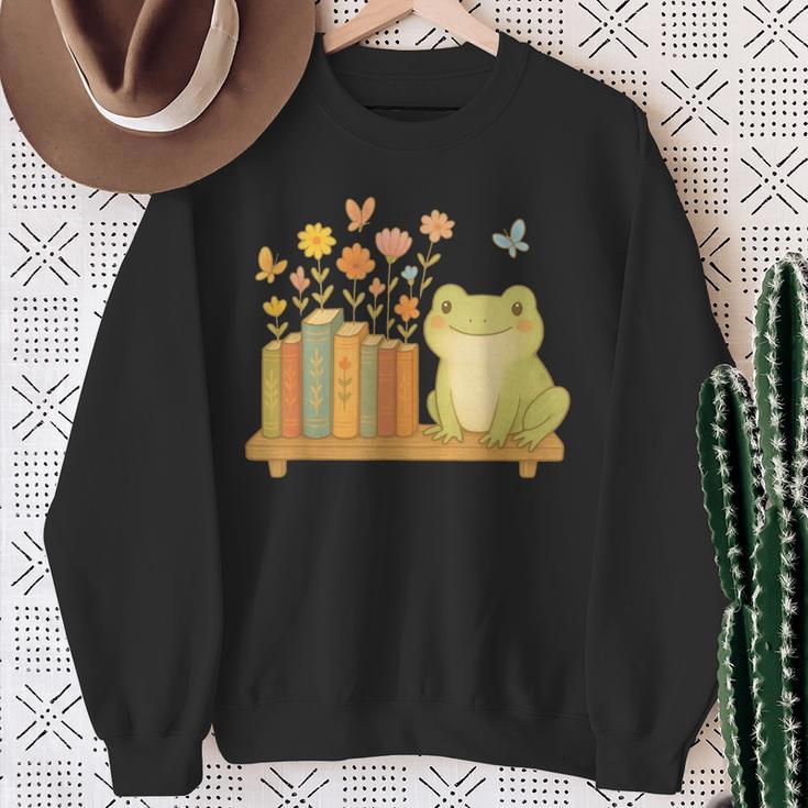 Cute Kawaii Frog Books Flowers Sweatshirt Gifts for Old Women Cute Kawaii Frog Books Flowers Sweatshirt Gifts for Old Women