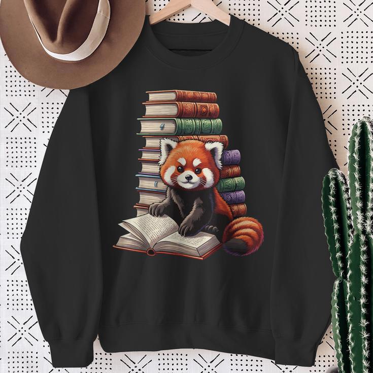 Cute Red Panda Reading Book Animal Bookworm Sweatshirt Gifts for Old Women