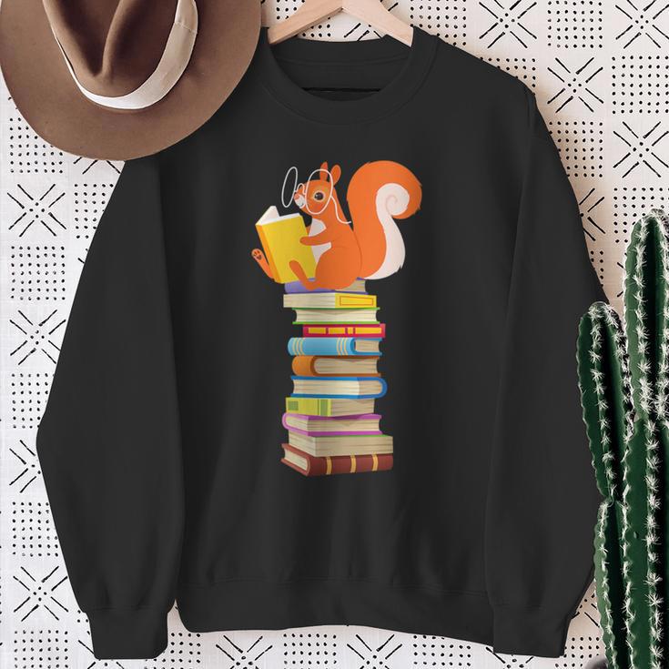 Cute Squirrel Reading Women's Tops Book Lovers Sweatshirt Gifts for Old Women
