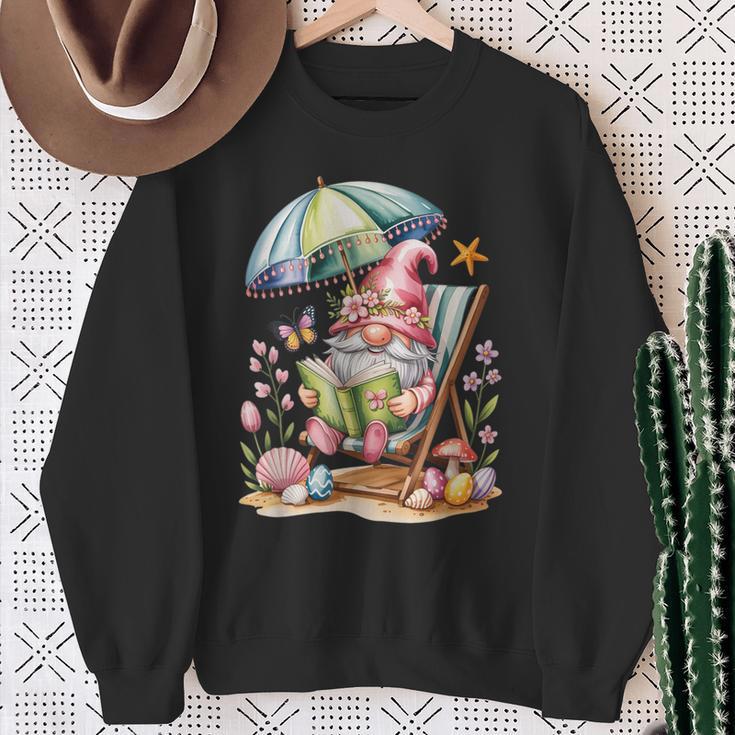 Cute Summer Relaxing Gnome Art For Book Lovers Sweatshirt Gifts for Old Women