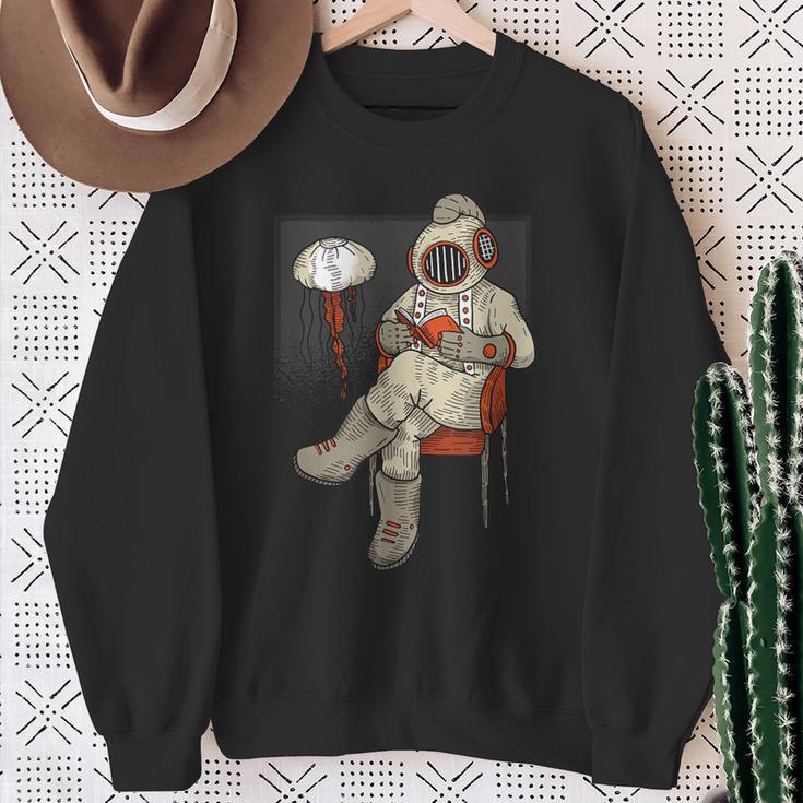 Diving Book Reading Sweatshirt Gifts for Old Women Diving Book Reading Sweatshirt Gifts for Old Women