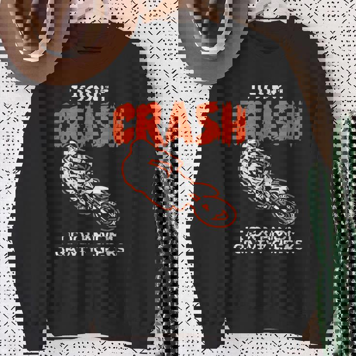 I Dont Crash ダートバイク 面白い モトクロス バイカー メンズ レディース キッズ スウェットシャツ 年配の女性への贈り物