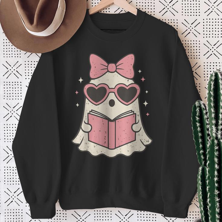 Ghost Reading Book Halloween Cat Lover Sweatshirt Gifts for Old Women