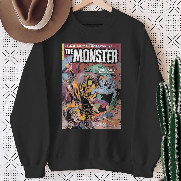 Halloween Horror Vintage Monster Comic Book Retro Sweatshirt Gifts for Old Women