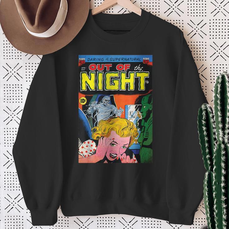 Halloween Horror Vintage Mummy Zombie Comic Book Retro Sweatshirt Gifts for Old Women