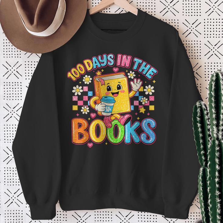 HUGvyn Preppy 100 Days In The Books Teacher Reading Coffee Sweatshirt Gifts for Old Women