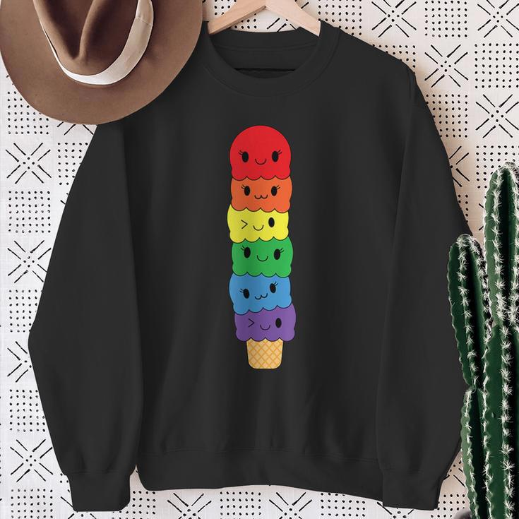 Kawaii Gay アイスクリーム Lgbt プライド レインボー プライド 月間 スウェットシャツ 年配の女性への贈り物