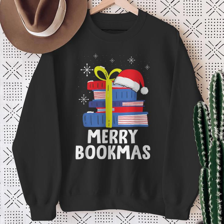 Merry Bookmas Christmas Bookworm Xmas Book Lover Reading Sweatshirt Gifts for Old Women