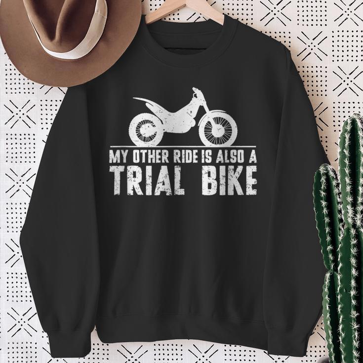 My Other Ride はモトクロス愛好家のためのトライアルバイクでもあります。 スウェットシャツ 年配の女性への贈り物
