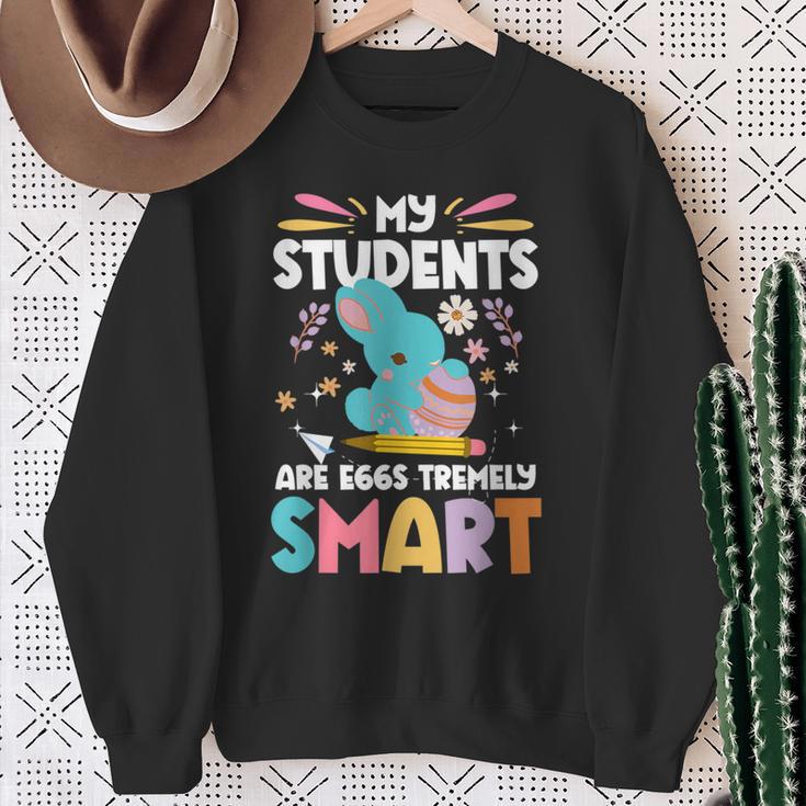 Mytudents Are Eggs Tremelymart イースターの日の先生 スウェットシャツ 年配の女性への贈り物