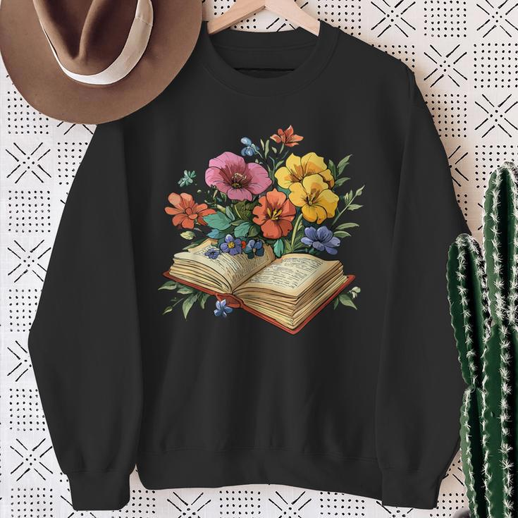 Open Book With Wildflowers Vintage Botanical Reading Sweatshirt Gifts for Old Women Open Book With Wildflowers Vintage Botanical Reading Sweatshirt Gifts for Old Women
