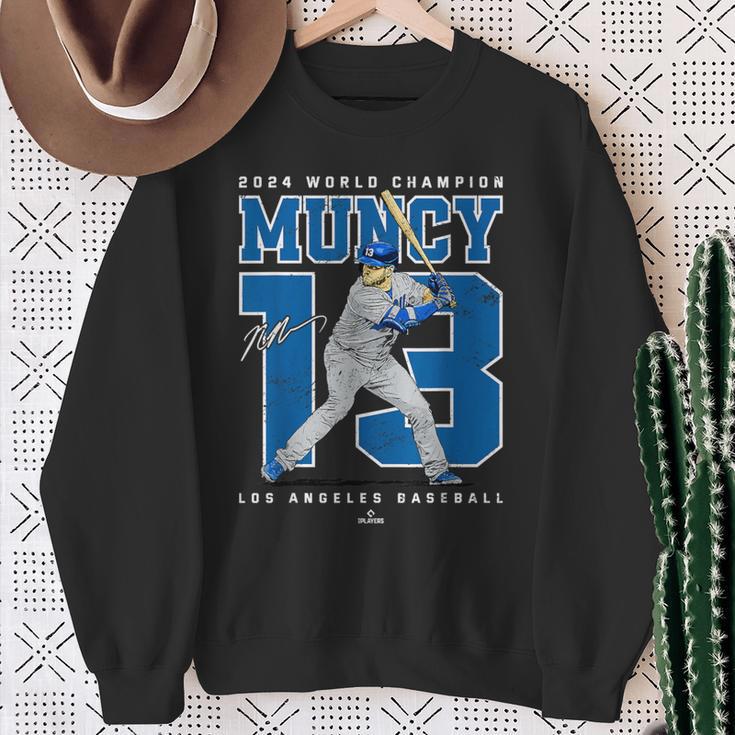Player Number 2024 World Champion Max Muncy Los Angeles スウェットシャツ 年配の女性への贈り物