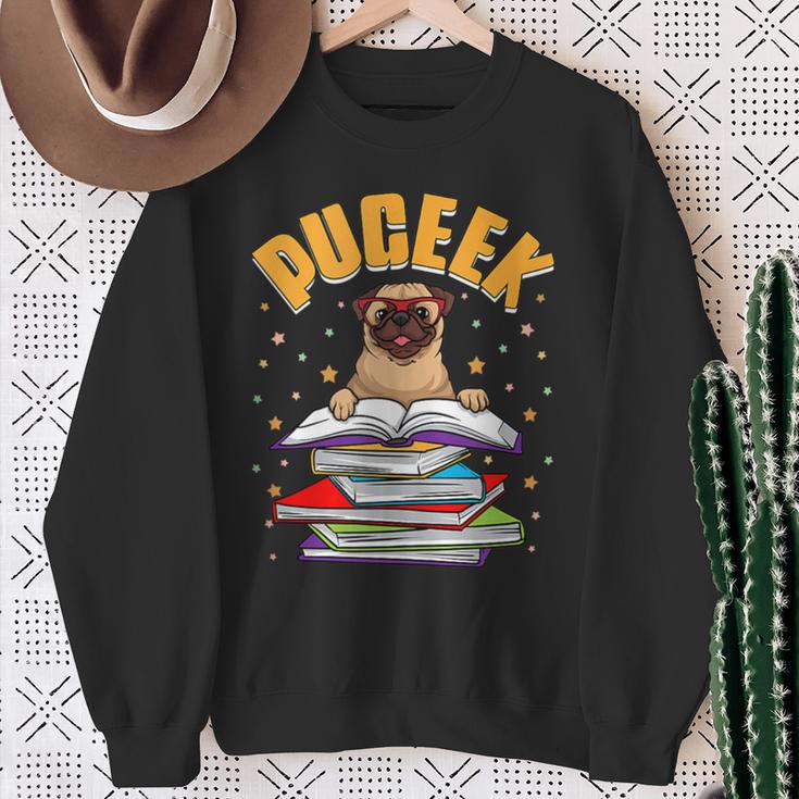 Pug Lovers Who Love To Read PUGEEK Pug With Books Sweatshirt Gifts for Old Women Pug Lovers Who Love To Read PUGEEK Pug With Books Sweatshirt Gifts for Old Women