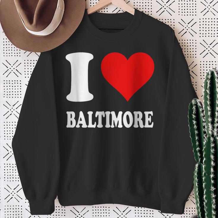 Red Heart I Love Baltimore スウェットシャツ 年配の女性への贈り物