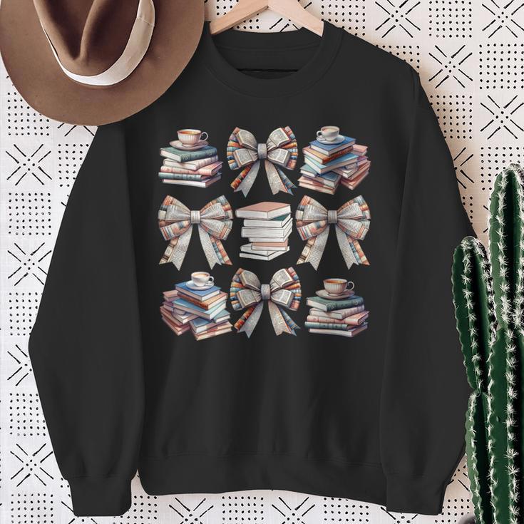 Retro Coquette Bows Book Coffee Bookworm Librarian Book Nerd Sweatshirt Gifts for Old Women