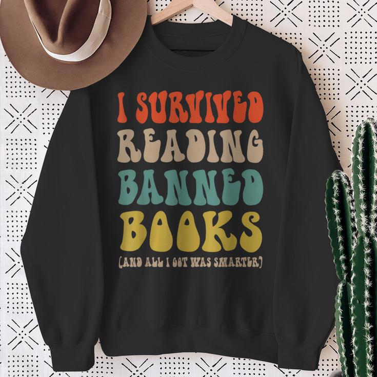 Retro I Survived Reading Banned Books And Got Smarter Sweatshirt Gifts for Old Women