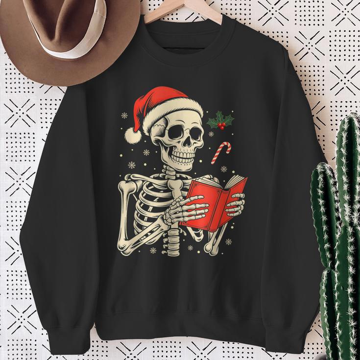 Skeleton Reading Book Christmas Teacher Librarian Book Lover Sweatshirt Gifts for Old Women