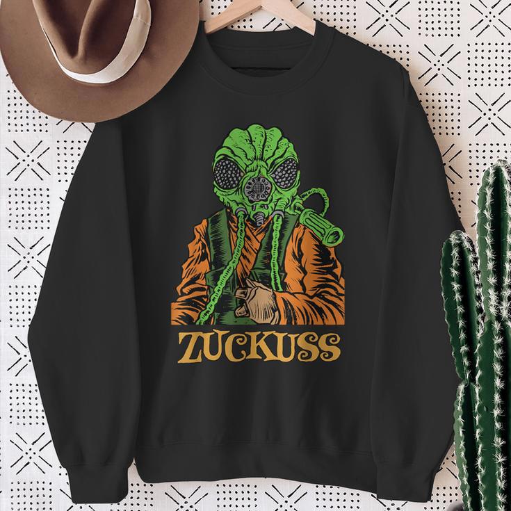 Star Wars Alien Bounty Hunter Zuckuss Comic Book Sweatshirt Gifts for Old Women Star Wars Alien Bounty Hunter Zuckuss Comic Book Sweatshirt Gifts for Old Women
