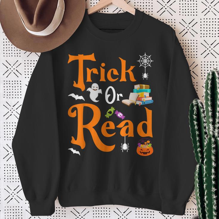Trick Or Read Halloween Books Reading Lover Reader Sweatshirt Gifts for Old Women