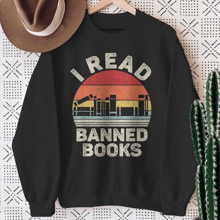 Vintage Retro I Read Banned Books Sweatshirt Gifts for Old Women Vintage Retro I Read Banned Books Sweatshirt Gifts for Old Women
