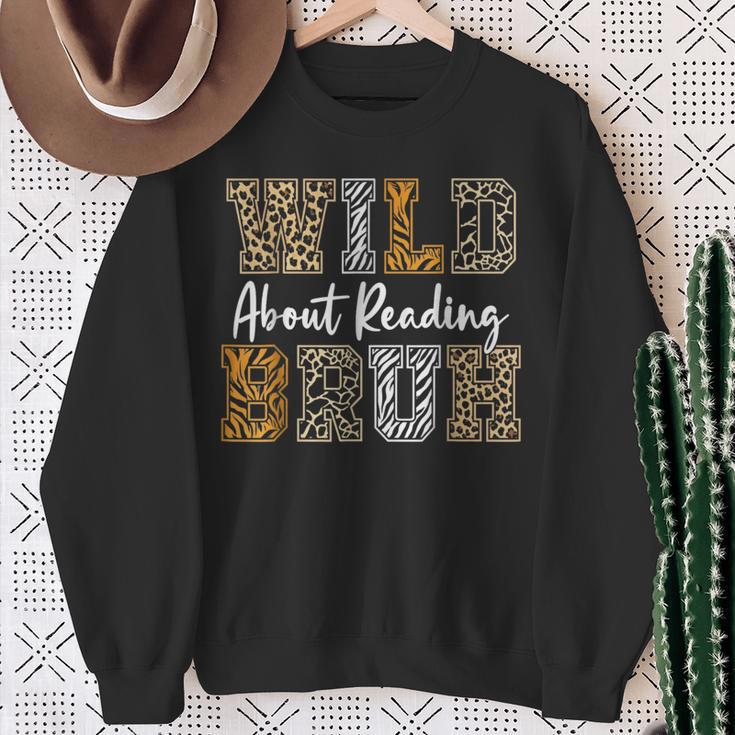 Wild About Reading Kid Love Wild Animal Books Back To School Sweatshirt Gifts for Old Women Wild About Reading Kid Love Wild Animal Books Back To School Sweatshirt Gifts for Old Women