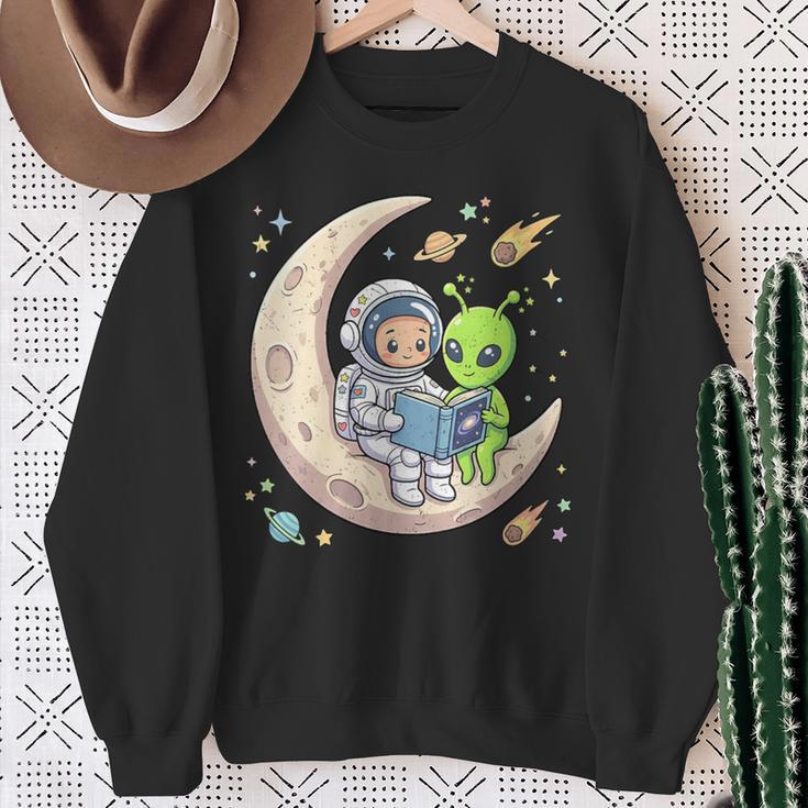 Women's Astronaut Reading Book With Alien Moon Space Astronomy Sweatshirt Gifts for Old Women Women's Astronaut Reading Book With Alien Moon Space Astronomy Sweatshirt Gifts for Old Women