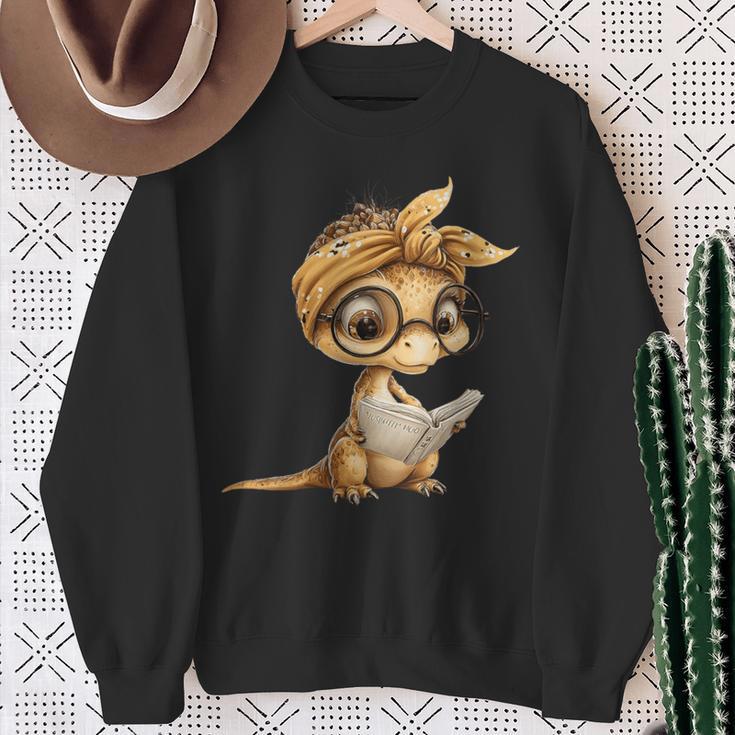 Women's Baby Lizard Small Book Reading Reptile Graphic Portrait Sweatshirt Gifts for Old Women Women's Baby Lizard Small Book Reading Reptile Graphic Portrait Sweatshirt Gifts for Old Women