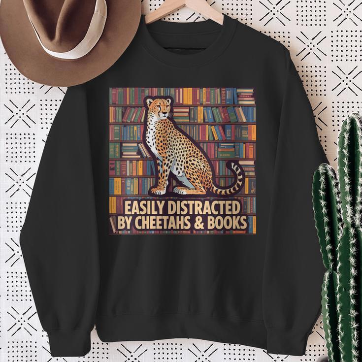 Women's Cheetah Face Women Cheetah Print Stuff Books Nerds Cheetah Sweatshirt Gifts for Old Women