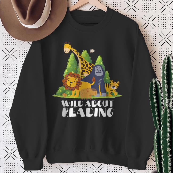 Zoo Animals Wild About Reading Books Reader Lover Librarian Sweatshirt Gifts for Old Women
