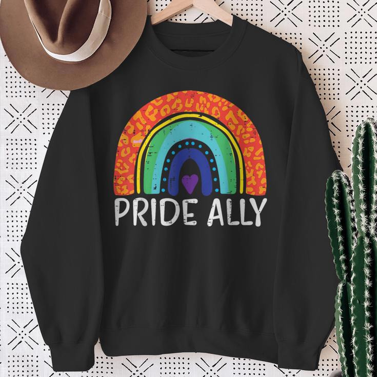 レインボーフラッグ プライド アリー ゲイプライド 月 Lgbtq Ally Lgbt スウェットシャツ 年配の女性への贈り物