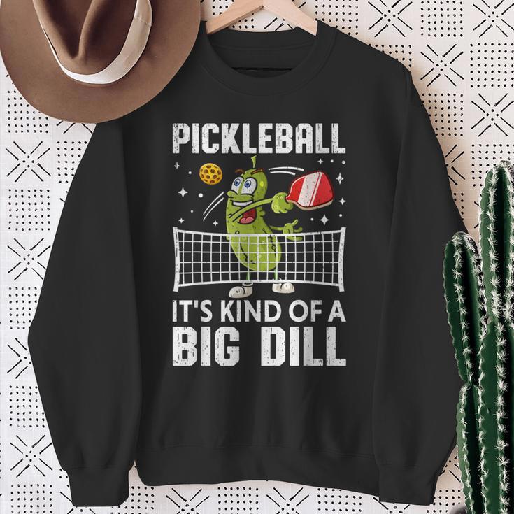 面白いピックルボールtシャツ It's Kind Of A Big Dill パドルボール スウェットシャツ 年配の女性への贈り物