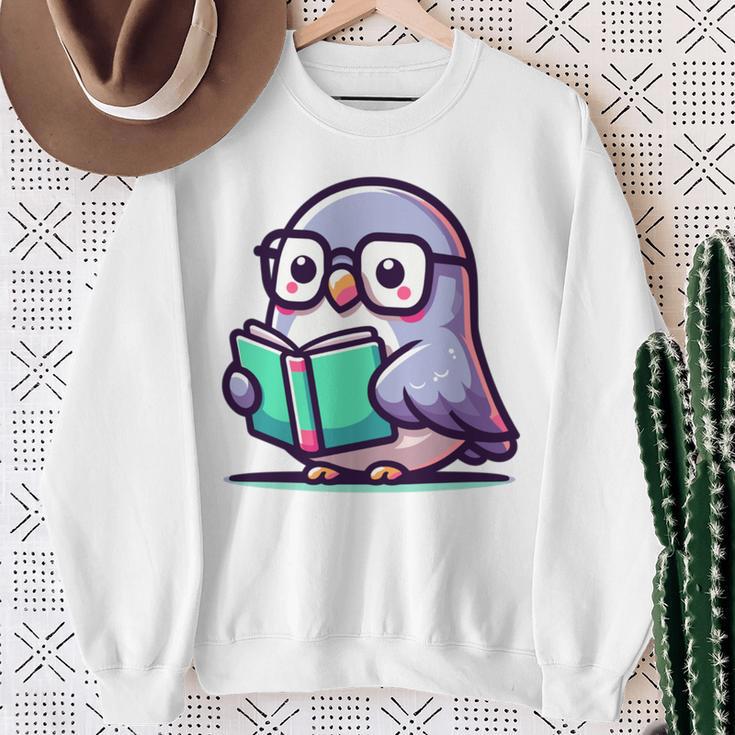 Adorable Book Lover Pigeon With Reading Glasses Cute Sweatshirt Gifts for Old Women Adorable Book Lover Pigeon With Reading Glasses Cute Sweatshirt Gifts for Old Women