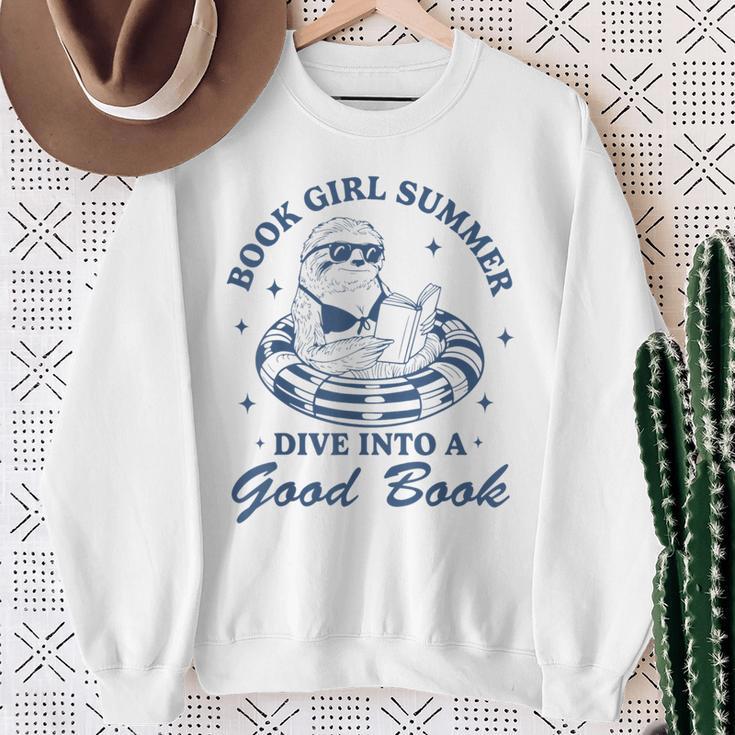 Book Girl Summer Bookish Sloth Beach Vacation Sweatshirt Gifts for Old Women Book Girl Summer Bookish Sloth Beach Vacation Sweatshirt Gifts for Old Women