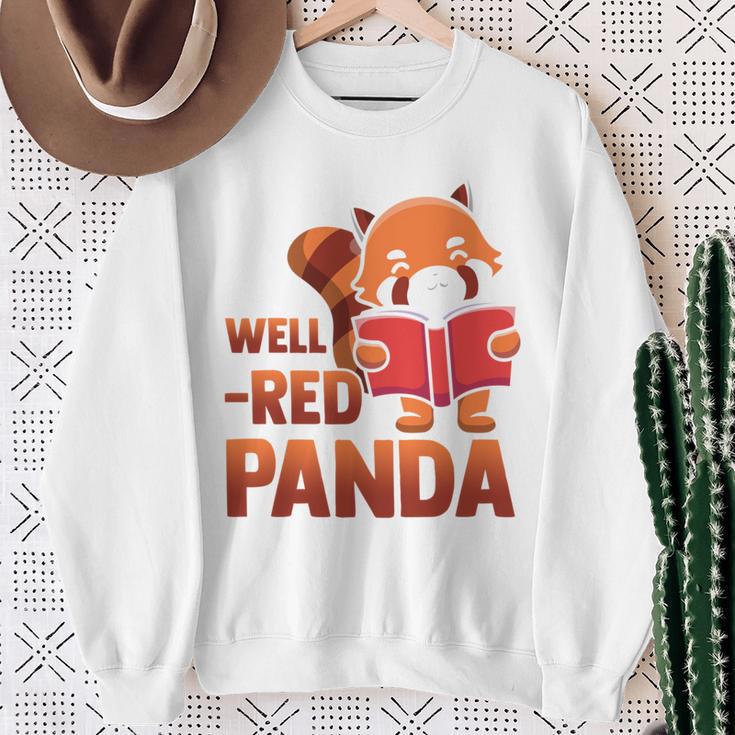 Book Nerd Well Red Panda Cute Bear Book Nerd Zookeeper Sweatshirt Gifts for Old Women
