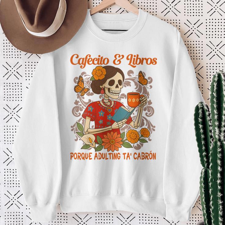 Coffee & Reading Book Lover Mexican Latina Cafecito & Libros Sweatshirt Gifts for Old Women