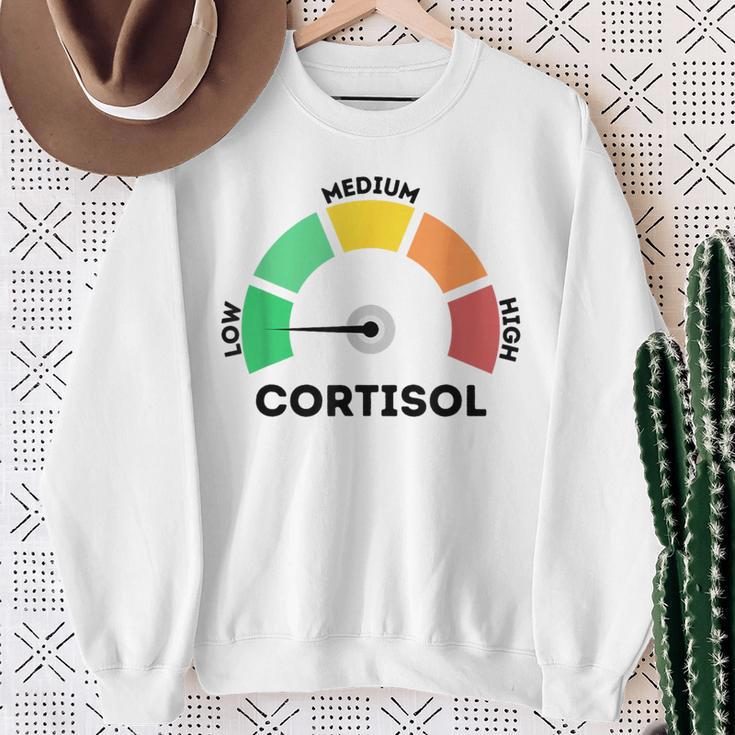 Low Cortisol Levels Meme スウェットシャツ 年配の女性への贈り物