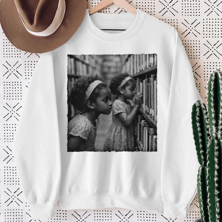 Girls Reading Books Book Lover Afro African Reader Sweatshirt Gifts for Old Women
