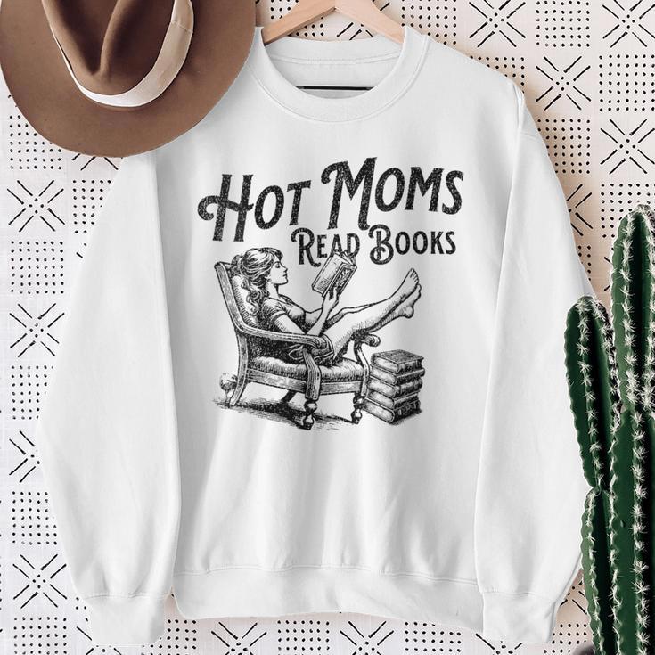 Hot Moms Read Books For Moms Book Lover Sweatshirt Gifts for Old Women Hot Moms Read Books For Moms Book Lover Sweatshirt Gifts for Old Women