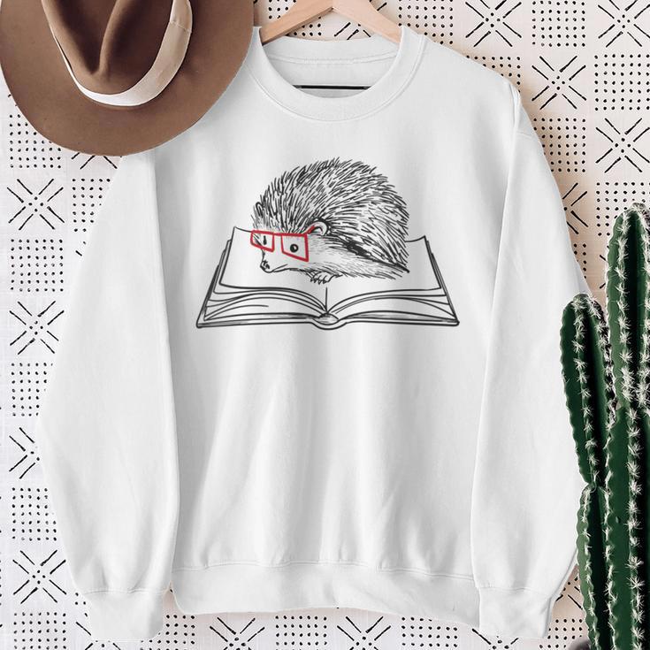 Intellectual Hedgehog Reading Book Literature Sweatshirt Gifts for Old Women