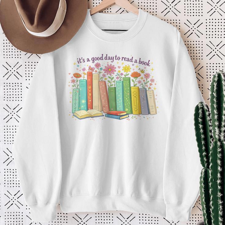 It's a Good Day To Read Book Outfit Sweatshirt Gifts for Old Women