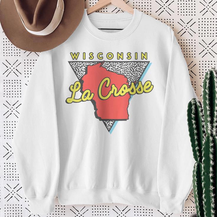 La Crosse ウィスコンシン ヴィンテージ Wi レトロ トライアングル スウェットシャツ 年配の女性への贈り物