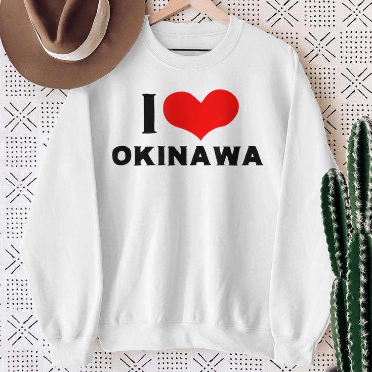 I Love Okinawa 愛 ハート 沖縄 沖縄県 日本 お土産 かわいい おしゃれ スウェットシャツ 年配の女性への贈り物