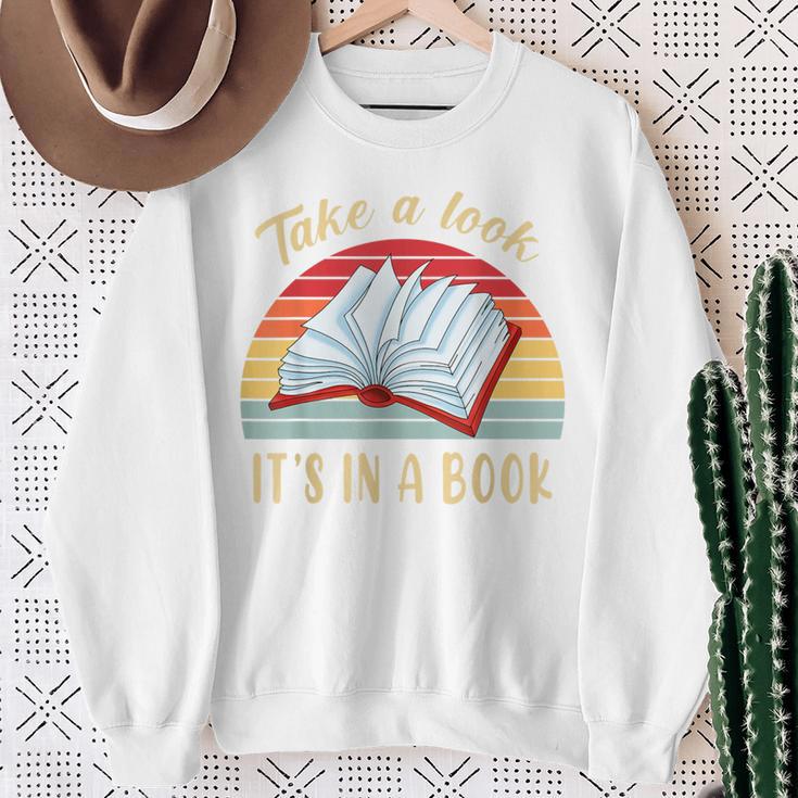 Retro Rainbow Smart Book Lover Reader Vintage Bookworm Women Sweatshirt Gifts for Old Women Retro Rainbow Smart Book Lover Reader Vintage Bookworm Women Sweatshirt Gifts for Old Women