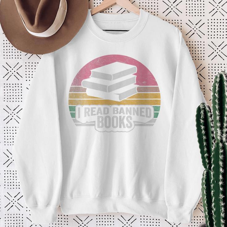 Retro Vintage Banned Books Shirt I Read Banned Books Sweatshirt Gifts for Old Women Retro Vintage Banned Books Shirt I Read Banned Books Sweatshirt Gifts for Old Women